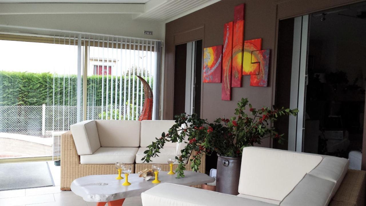 CHAMBRE PRIVEE AVEC SALON, garage voiture, vélos, motos Tourville-sur-Arques Extérieur photo