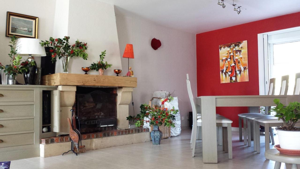 CHAMBRE PRIVEE AVEC SALON, garage voiture, vélos, motos Tourville-sur-Arques Extérieur photo